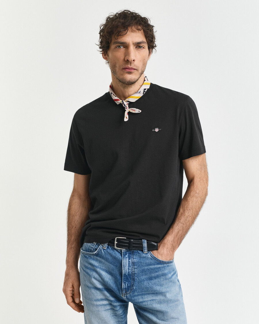 regular fit shield tshirt - black