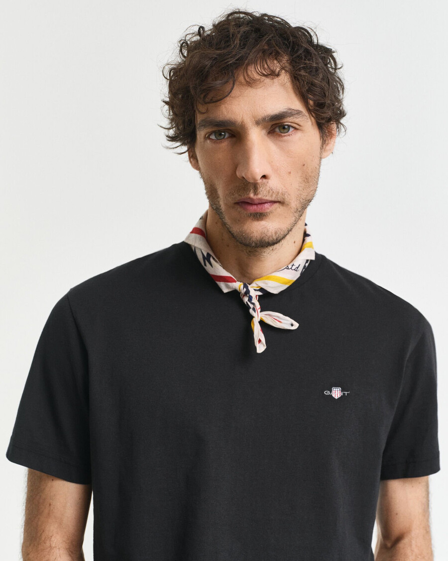 regular fit shield tshirt - black