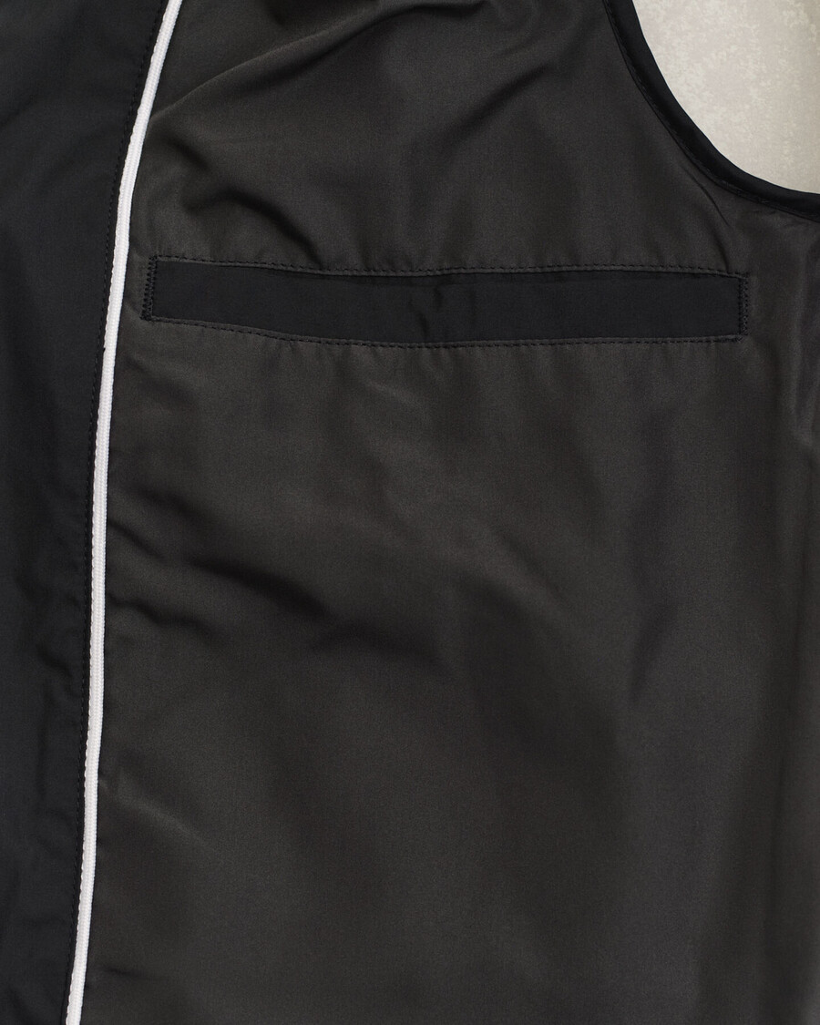 quilted windcheater vest - black