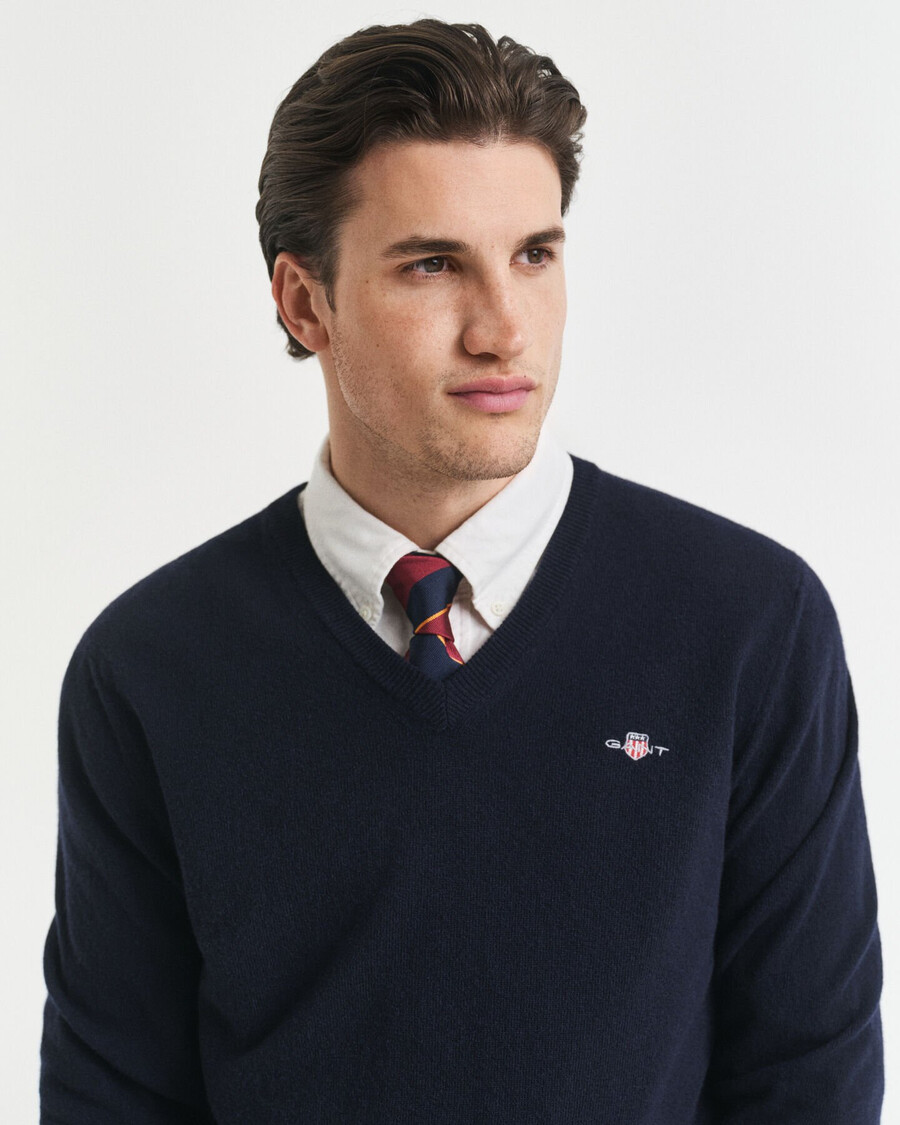superfine lambswool vneck sweater - marine