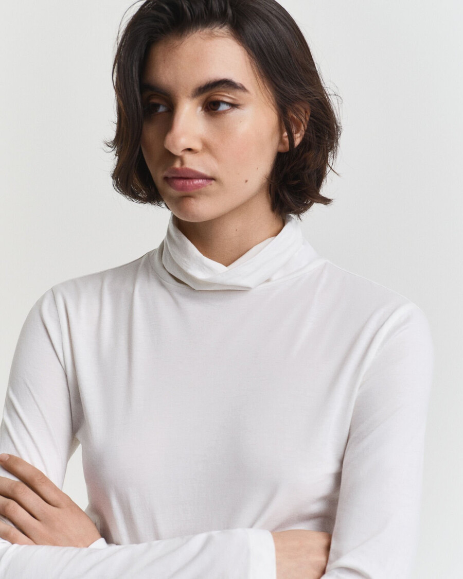 lightweight cotton turtleneck top - eggshell
