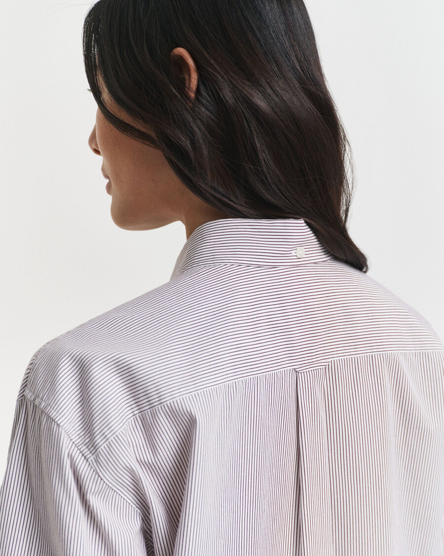 relaxed fit classic poplin graphic shirt - plum wine