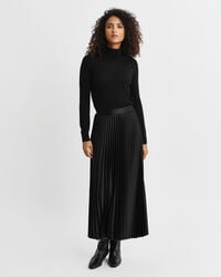 pleated sateen skirt - black