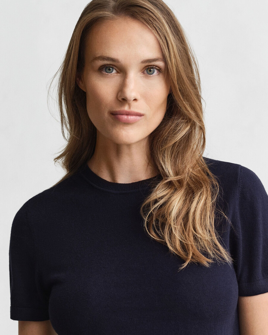 lightweight knit short sleeve crew neck sweater - evening blue